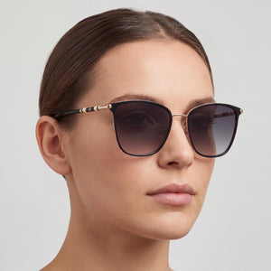 Carolina Herrera Ch 0030/S Square Sunglasses for Women — interior view, Non-Polarized lens detail