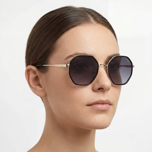 Carrera 3029-S Black Sunglasses Women — lifestyle wear, terrace lunches and slow afternoons
