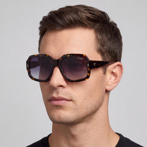 Carrera 3045/S Rectangle Sunglasses for Men — interior view, Non-Polarized lens detail