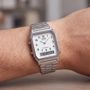 Casio AQ-230A-7B Men's Watch — side view, Resin case 29.8mm