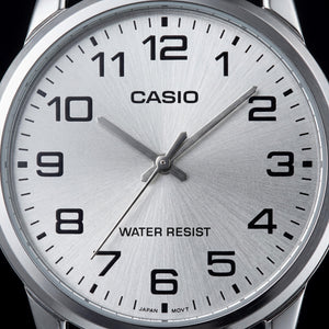 Casio Men's Watch — front view, Quartz movement 38mm