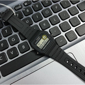 Casio F-94WA-8DG (D052) Men Watch — front view, Quartz movement 32mm