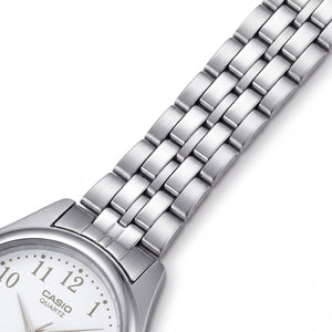 Casio LTP-1129A-7B Women's Watch — front view, Quartz movement 26mm