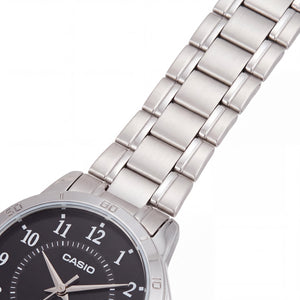 Casio LTP-V004D-1B Women's Watch — front view, Quartz movement 30.2mm