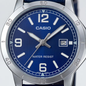 Casio LTP-V004L-2B Women's Watch — front view, Quartz movement 35mm