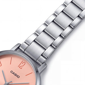 Casio LTP-VT01D-4B2 Women's Watch — front view, Quartz movement 34mm