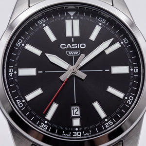 Casio MTP-VD02B-1EUDFl Men's Watch — front view, Quartz movement