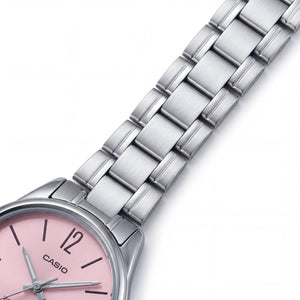 Casio S7232546 Unisex Watch — front view, Quartz movement 34mm