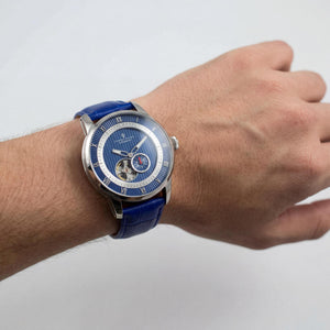 Christian Van Sant Modern Men's Watch — side view, Stainless Steel case 40mm
