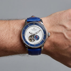 Christian Van Sant CV0552 Men's Watch — side view, 40mm case
