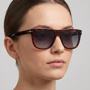 David Beckham Db 7111/S Square Sunglasses for Women — interior view, Polycarbonate lens detail