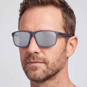 Harley-Davidson Hd0959x Rectangle Sunglasses for Men — interior view, Non-Polarized lens detail