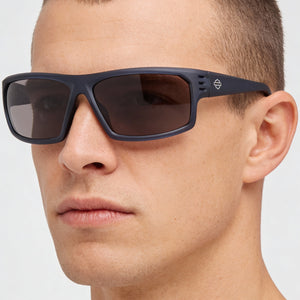Harley-Davidson Hd0983x Rectangle Sunglasses Men — side view, Polarized Smoke lens