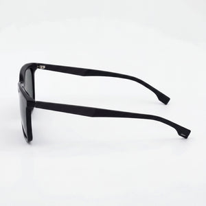 Hugo Boss BOSS 1579/S Rectangle Sunglasses Unisex — side view, Polarized Green lens