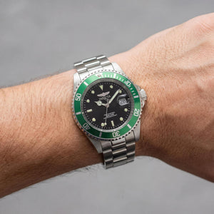 Invicta 47353 Men's Watch — side view, Stainless Steel case 40mm
