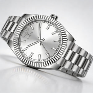 Invicta 69013 Unisex Watch — front view, Quartz movement 40mm