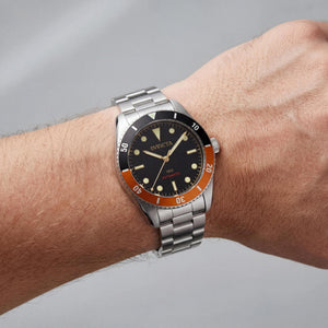 Invicta Pro Diver 34336 Men's Watch — side view, Stainless Steel case 40mm