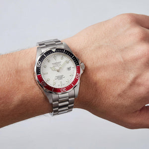 Invicta Pro Diver 8933 Men's Watch — side view, Stainless Steel case 41mm