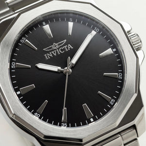 Invicta Men's Watch — front view, Quartz movement 42mm
