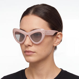 Marc Jacobs MARC 798/S Cat Eye Sunglasses for Women — interior view, Non-Polarized lens detail
