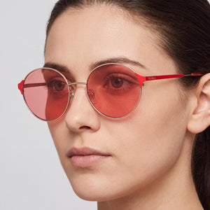 Max & Co. MO0073 Round Sunglasses for Women — interior view, Non-Polarized lens detail