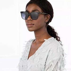 Moschino MOS134/F/S Square Sunglasses Women — side view, Gradient Dark Grey lens