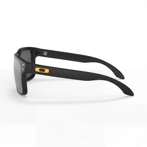 Oakley Holbrook Square Sunglasses Men — side view, Non-Polarized Prizm Black Iridium lens