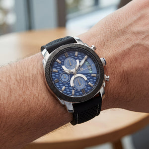 Oceanaut OC2320 Men's Watch — face detail, Analog display
