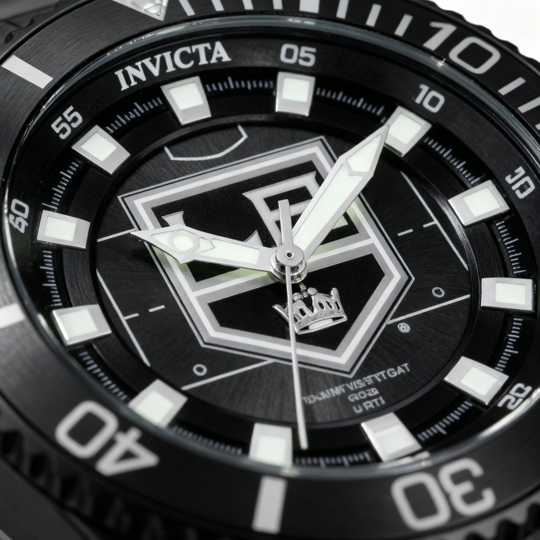 Invicta Women's 42227 NHL Quartz Watch, Black Stainless Steel, White/Black Dial, 100m Water Resistant, 38mm