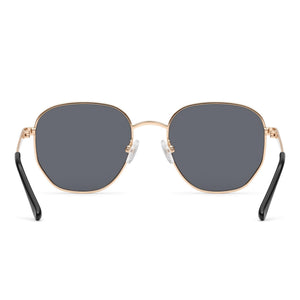 Quay Big Time Round Sunglasses Unisex — side view, Polarized Smoke lens