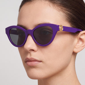 Versace 0VE4435 Cat Eye Sunglasses Unisex — interior view, Non-polarization lens detail