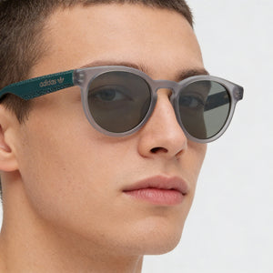 Adidas Originals Classic Round Sunglasses Unisex — interior view, Non-Polarized lens detail