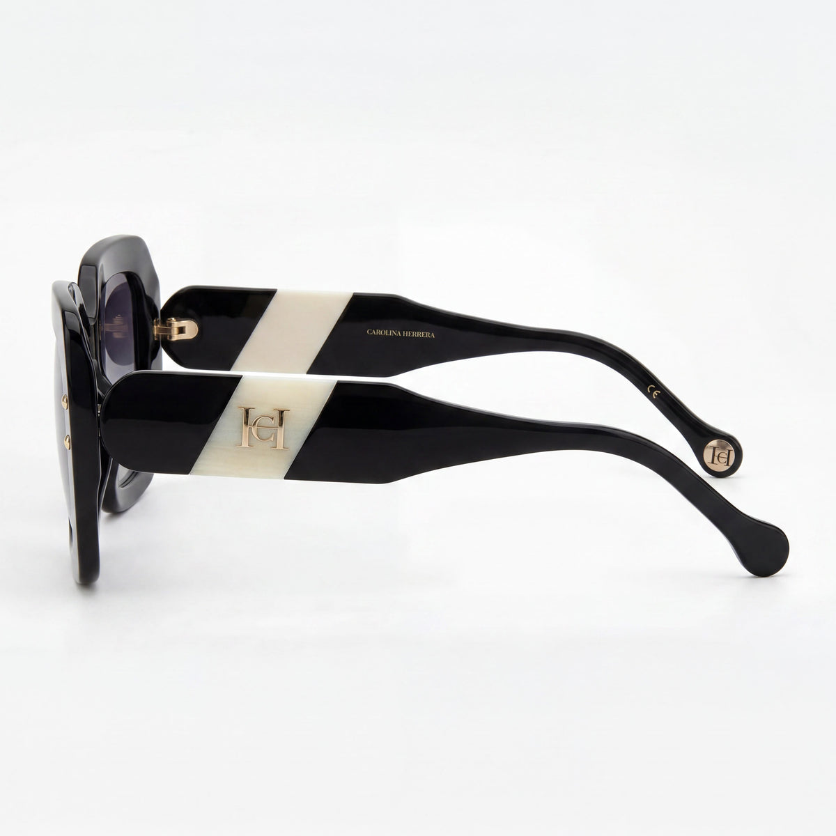 Carolina Herrera HER 0186/S Gafas de sol unisex rectangulares de acetato con lentes sombreadas no polarizadas UV en negro, blanco y gris oscuro 52-22-145, Photo 3