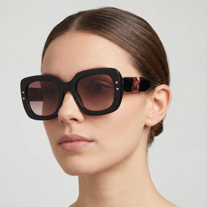 Carolina Herrera HER 0186/S Rectangle Sunglasses Women — side view, Non-Polarized Black Burgundy lens