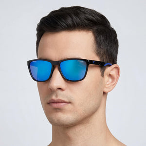 Carrera 8058/S Black Sunglasses Unisex — lifestyle wear, everyday sun coverage
