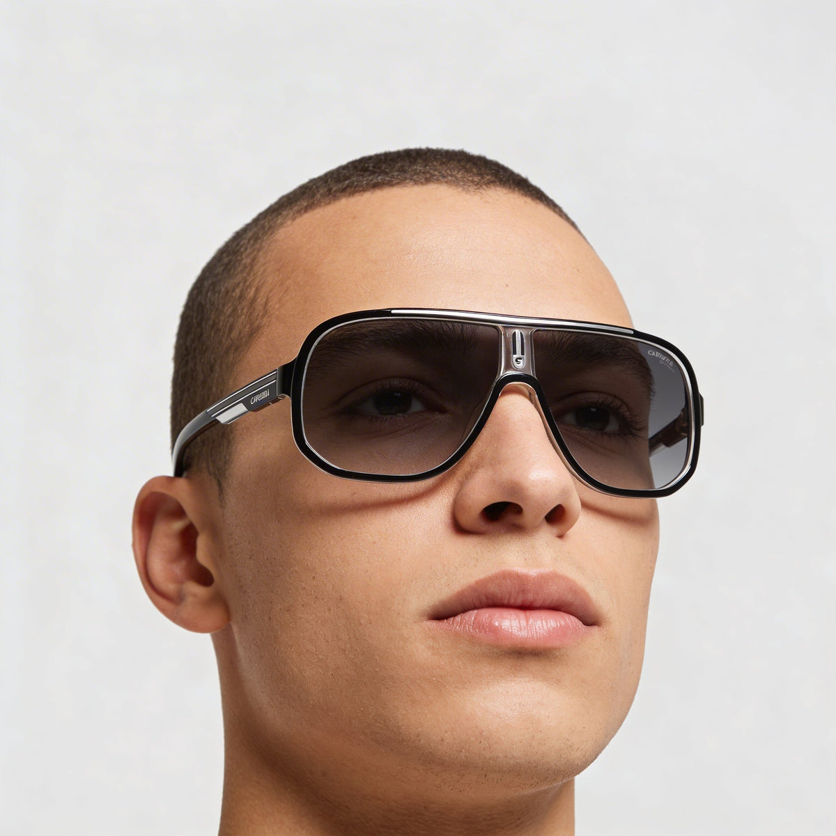 Gafas de sol Carrera modernas unisex con montura y lentes de poliamida en blanco y negro, con protección UV y no polarizadas, 63mm, Photo 5