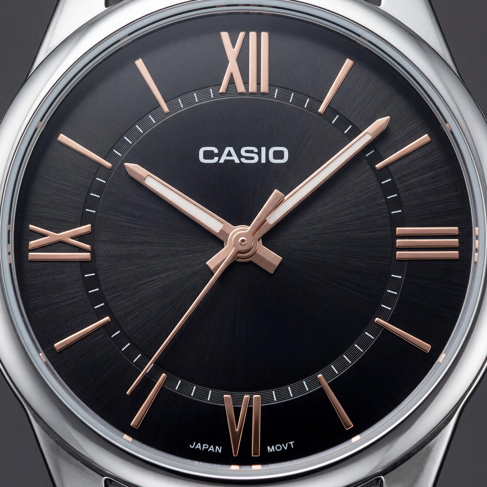 Casio Men's Watch — front view, Quartz movement 40mm