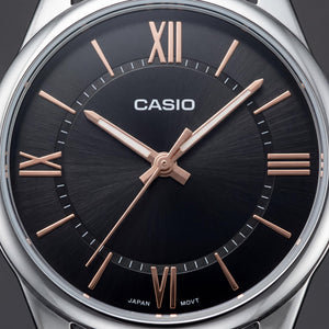 Casio Men's Watch — front view, Quartz movement 40mm