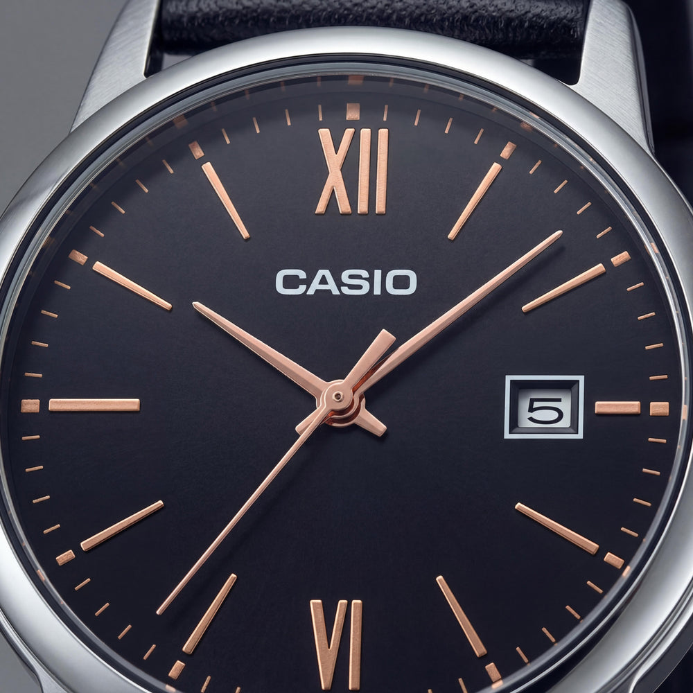 Casio Classic Unisex Watch — front view, Quartz movement 40mm