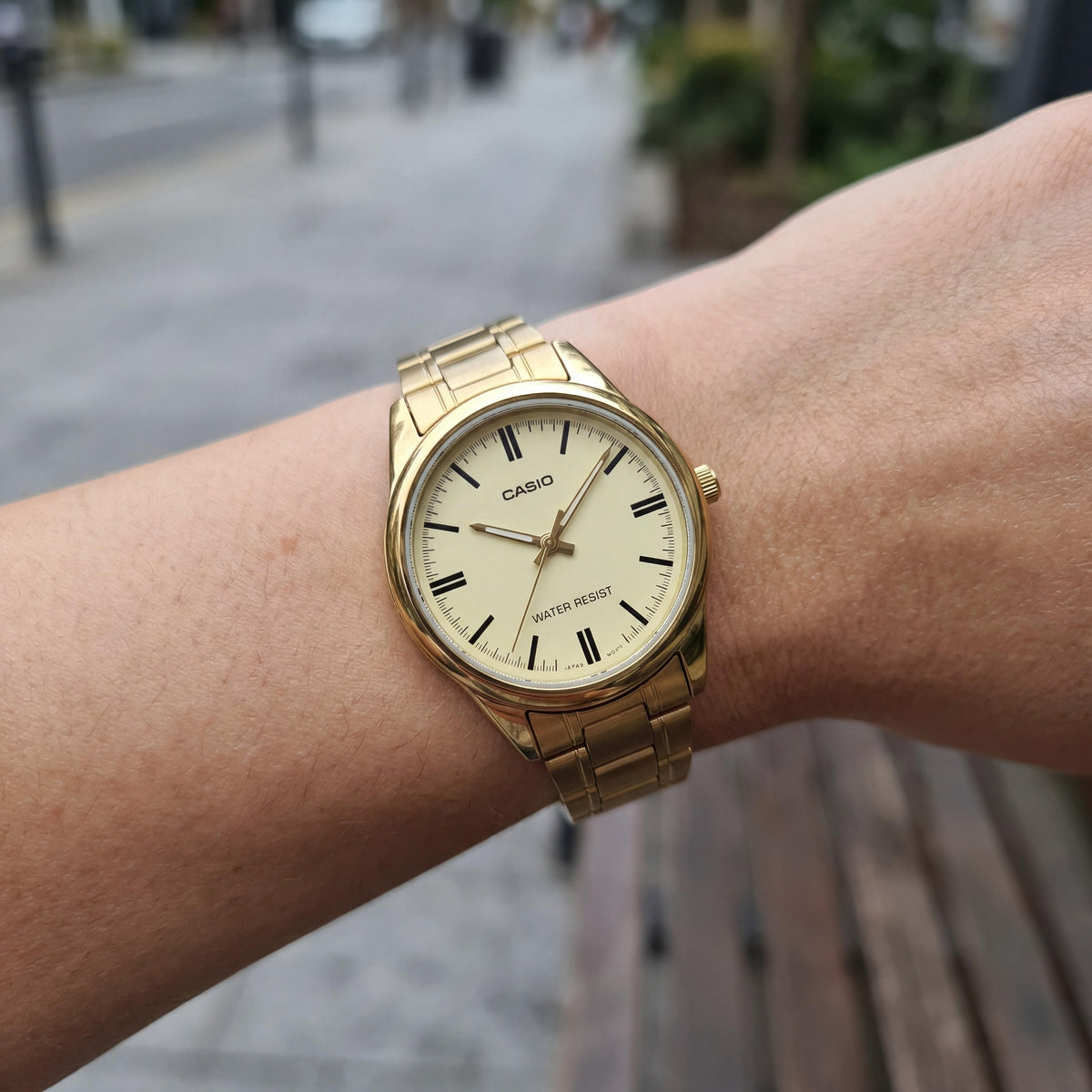 Reloj Casio LTP-V005G-9A para mujer en color dorado, 28 mm, Photo 4