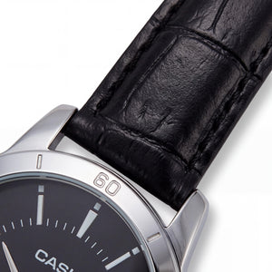 Casio LTP-V004L-1AUDF Unisex Watch — front view, Quartz movement 40mm