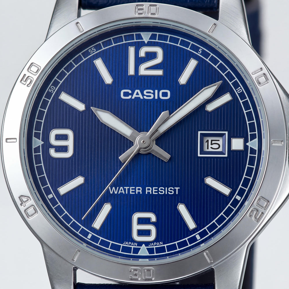 Casio LTP-V004L-2B Women's Watch — front view, Quartz movement 35mm