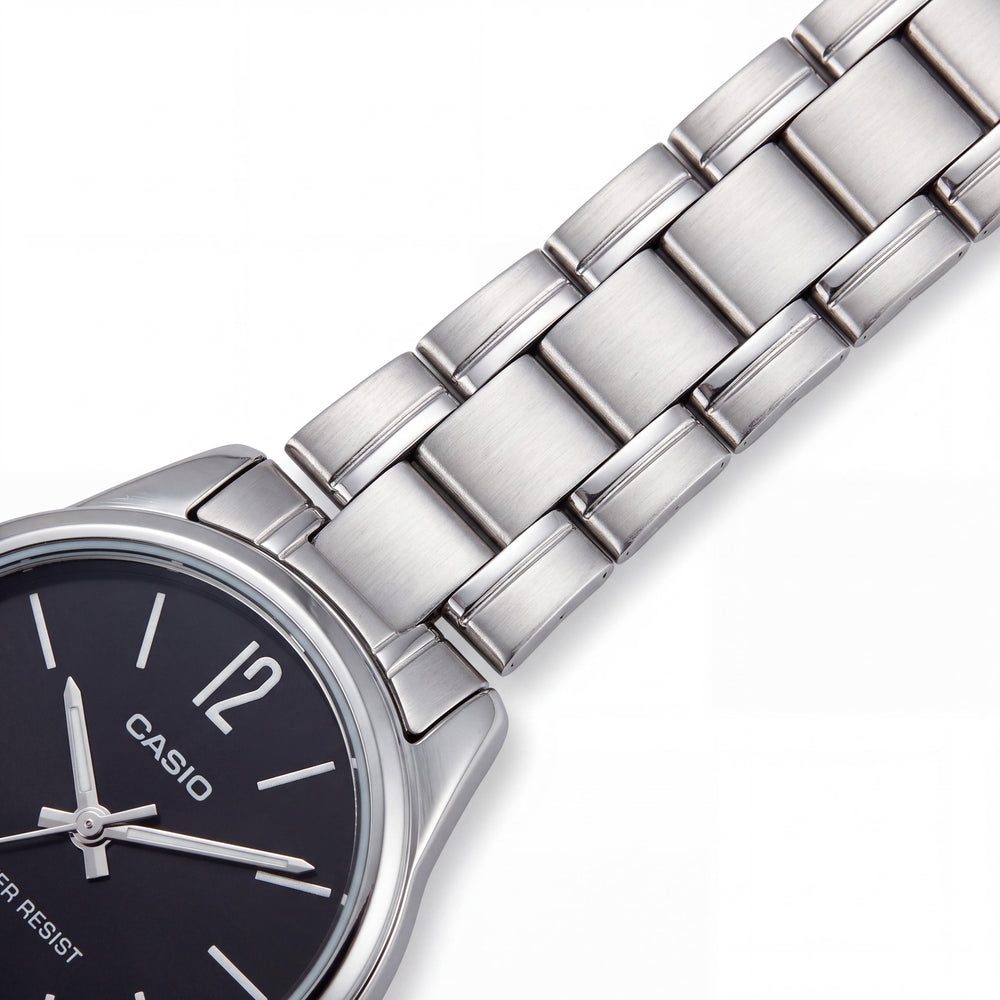 Casio LTP-V005D-1BUDF Women's Watch — front view, Quartz movement 28mm