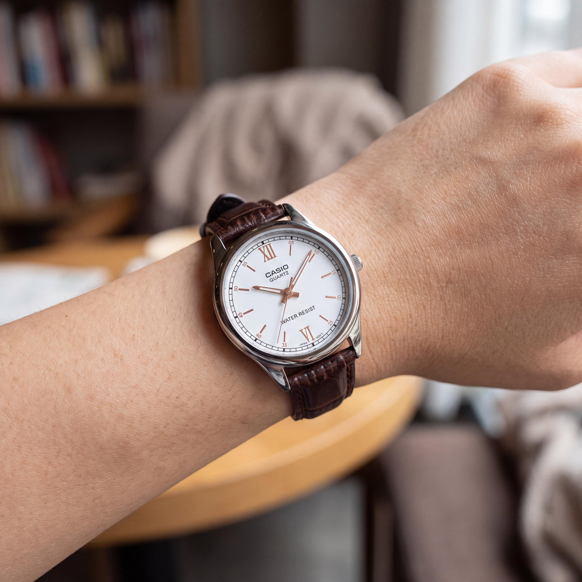 Casio LTP-V005L-7B3UDF Brown Watch for Women, 28mm, Photo 3