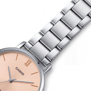 Casio LTP-VT01D-4BUDF Women's Watch — front view, Quartz movement 34mm