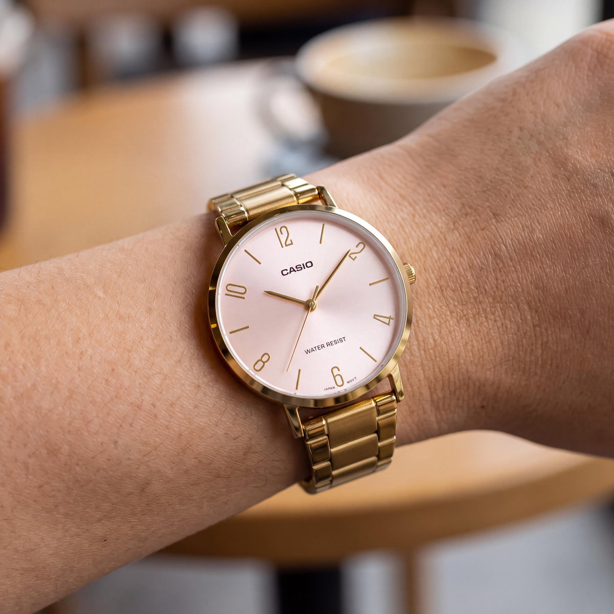 Casio LTP-VT01G Unisex Gold Watch, 34mm, Photo 3
