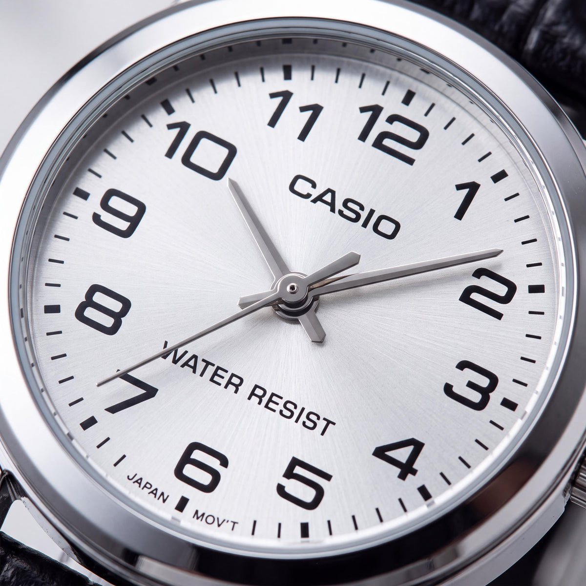 Reloj Casio LTPV001L-7B para mujer plateado, 25mm, Photo 2