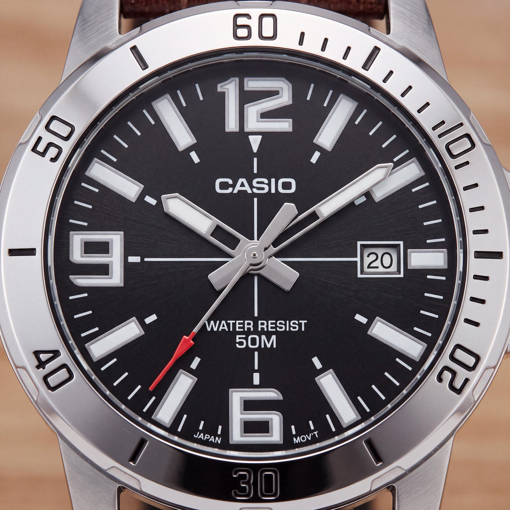 Casio MTP-VD01L-1BVUDF Men's Watch — front view, Quartz movement 45mm