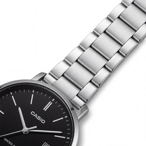 Casio MTP-VT05D-1EDF Men's Watch — front view, Quartz movement 37mm