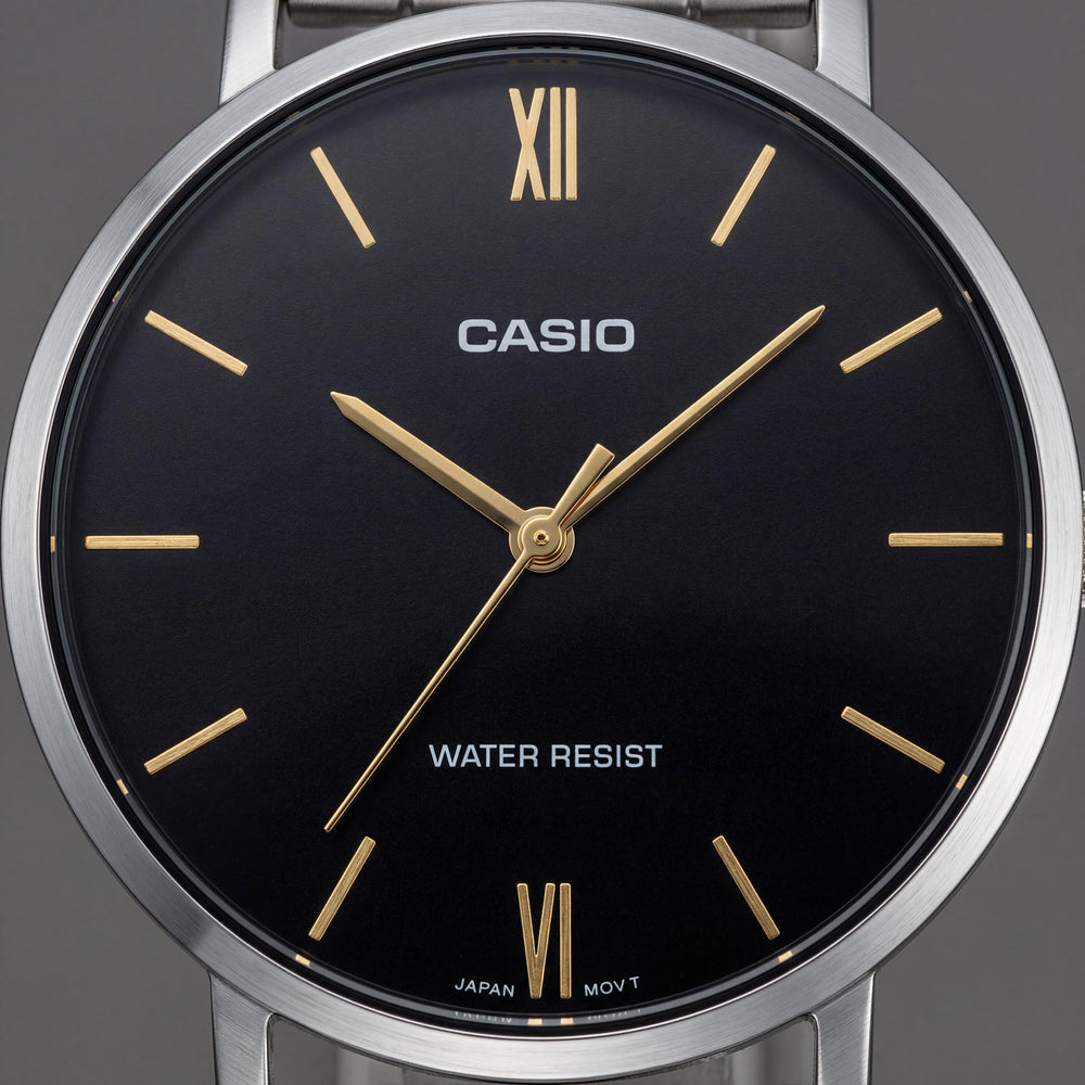Casio Men's Watch — front view, Quartz movement 40mm